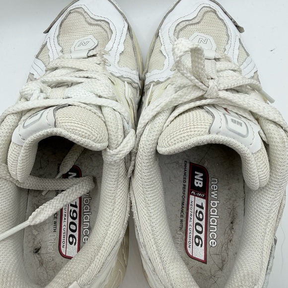 New Balance White and Gray Sneakers - Picture 6 of 11